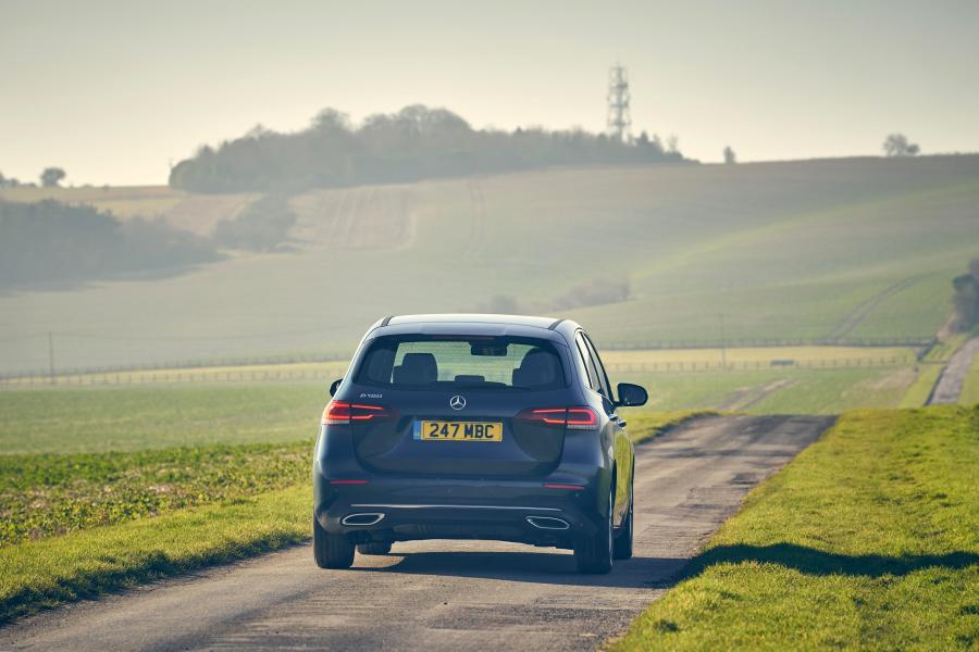  Mercedes-Benz B180 Sport (W247) 2019 года  (UK) (фото 4 из 40)